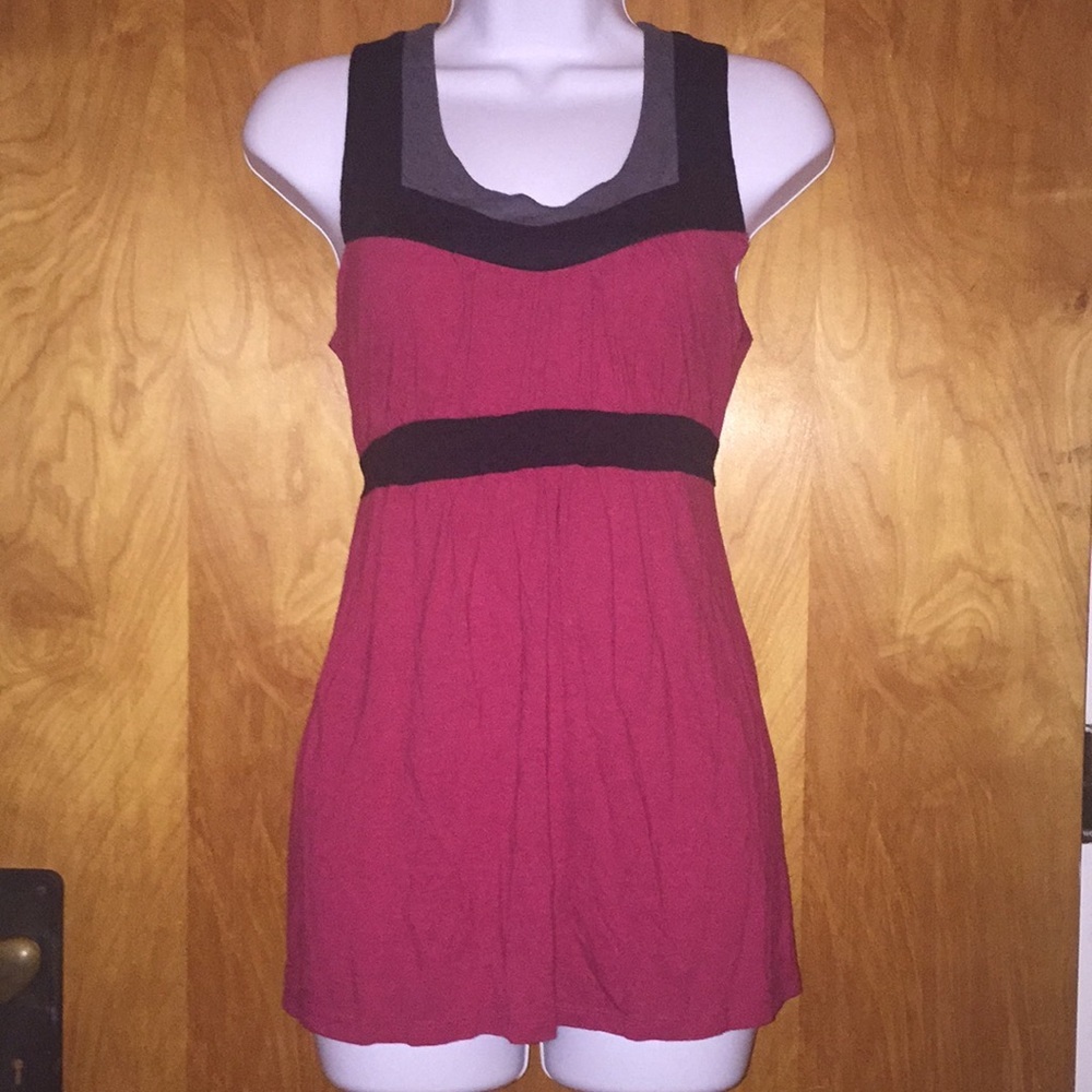 Weavers Magenta Black & Gray Color Block Tie Back Top - Size S or Junior Size M